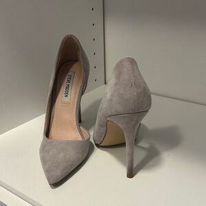 Steve Madden Taupe Suede Heels